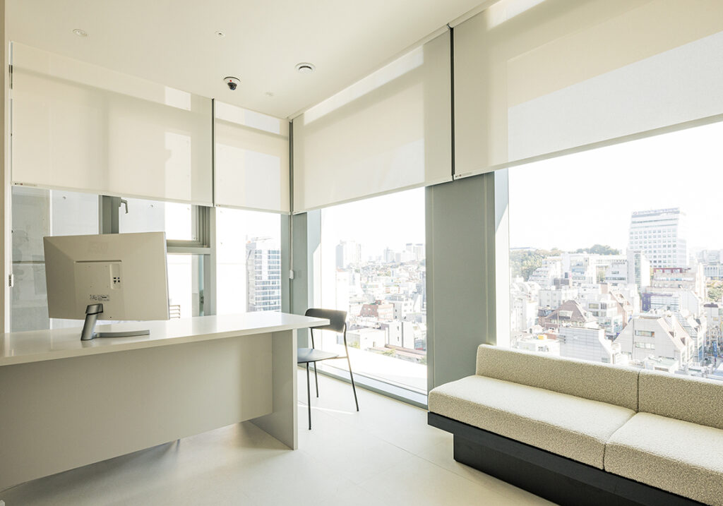 Wanna Plastic Surgery — official reception and clinic interior