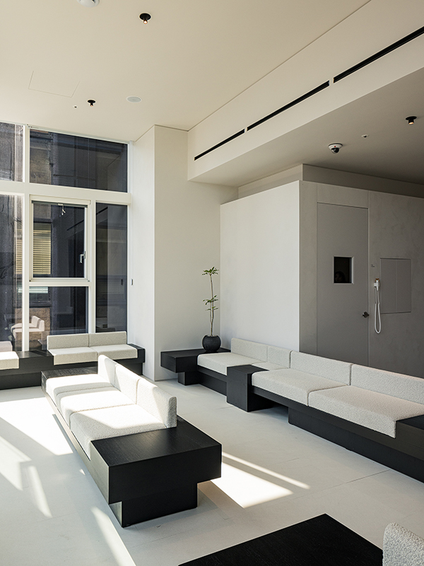 Wanna Plastic Surgery — official reception and clinic interior